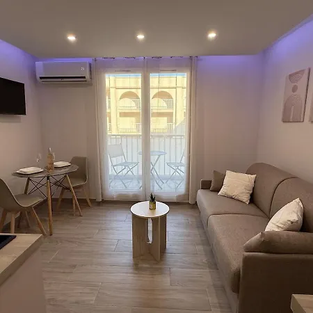 à Saint-aygulf - Plages Et Commerces à Pied Appartement Fréjus